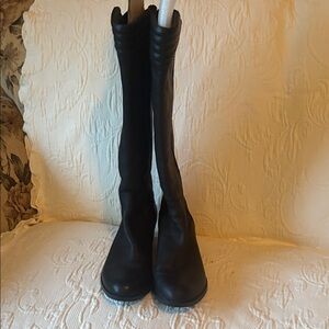 Sorel Danica Black Leather Tall Winter Boots full Back Zipper Never worn